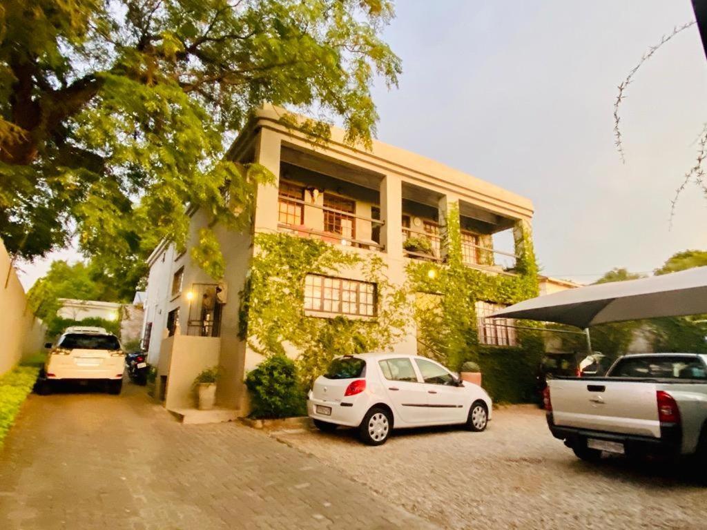 Muckleneuk Manor Hotel Pretoria Ngoại thất bức ảnh